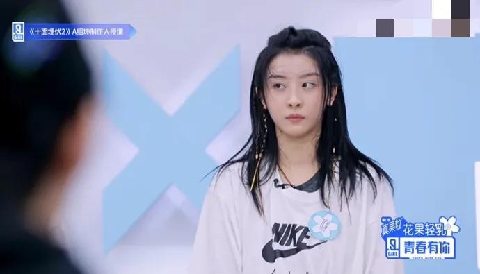 赵小棠宣布不在登录微博小号背后原因被扒引人深思