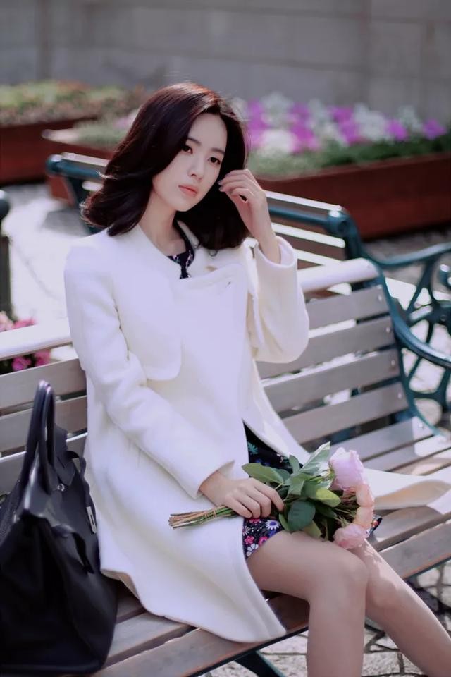 微信上谈到的爱情，是真爱吗？或许可以，但是概率不大，你怎么看？